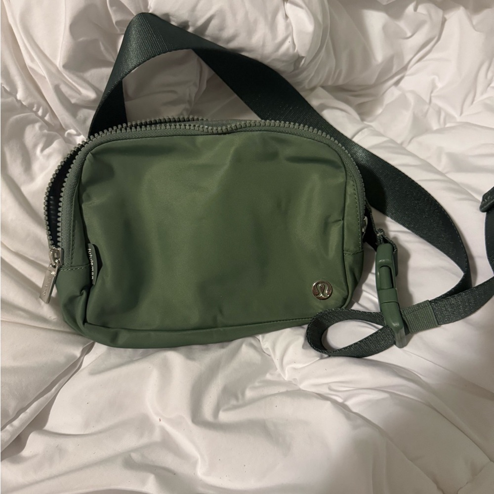 Lululemon Athletica Green Belt Bag Durable Fabric